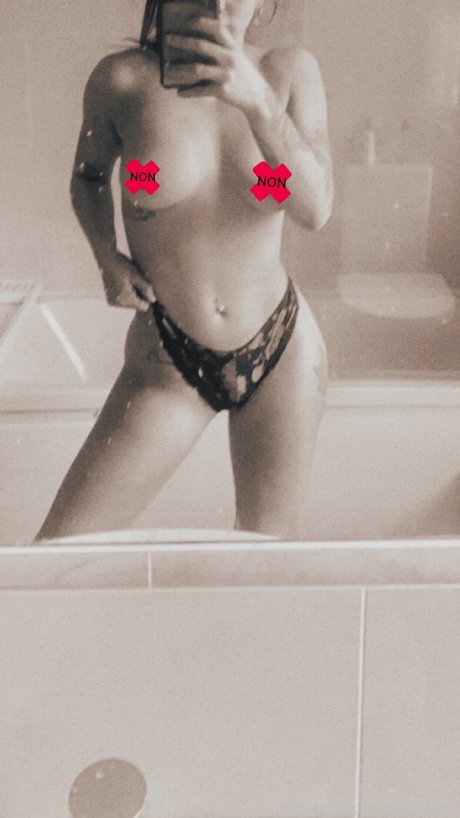 Foto desnuda filtrada de OnlyFans de Missphatass