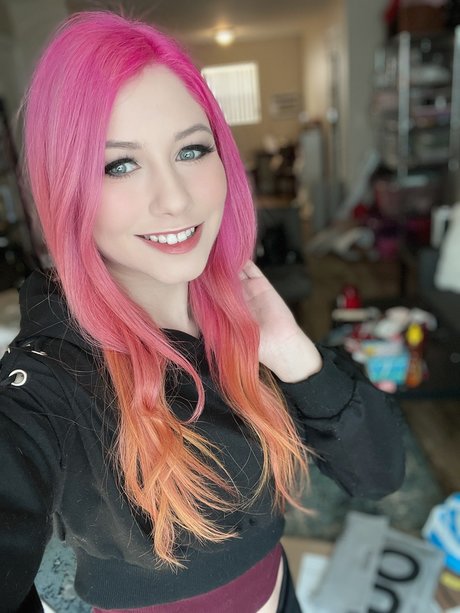 Daniella Claire