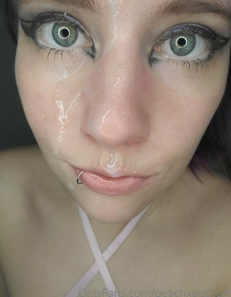 Peachxpoptart