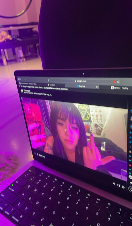 Vanessxo