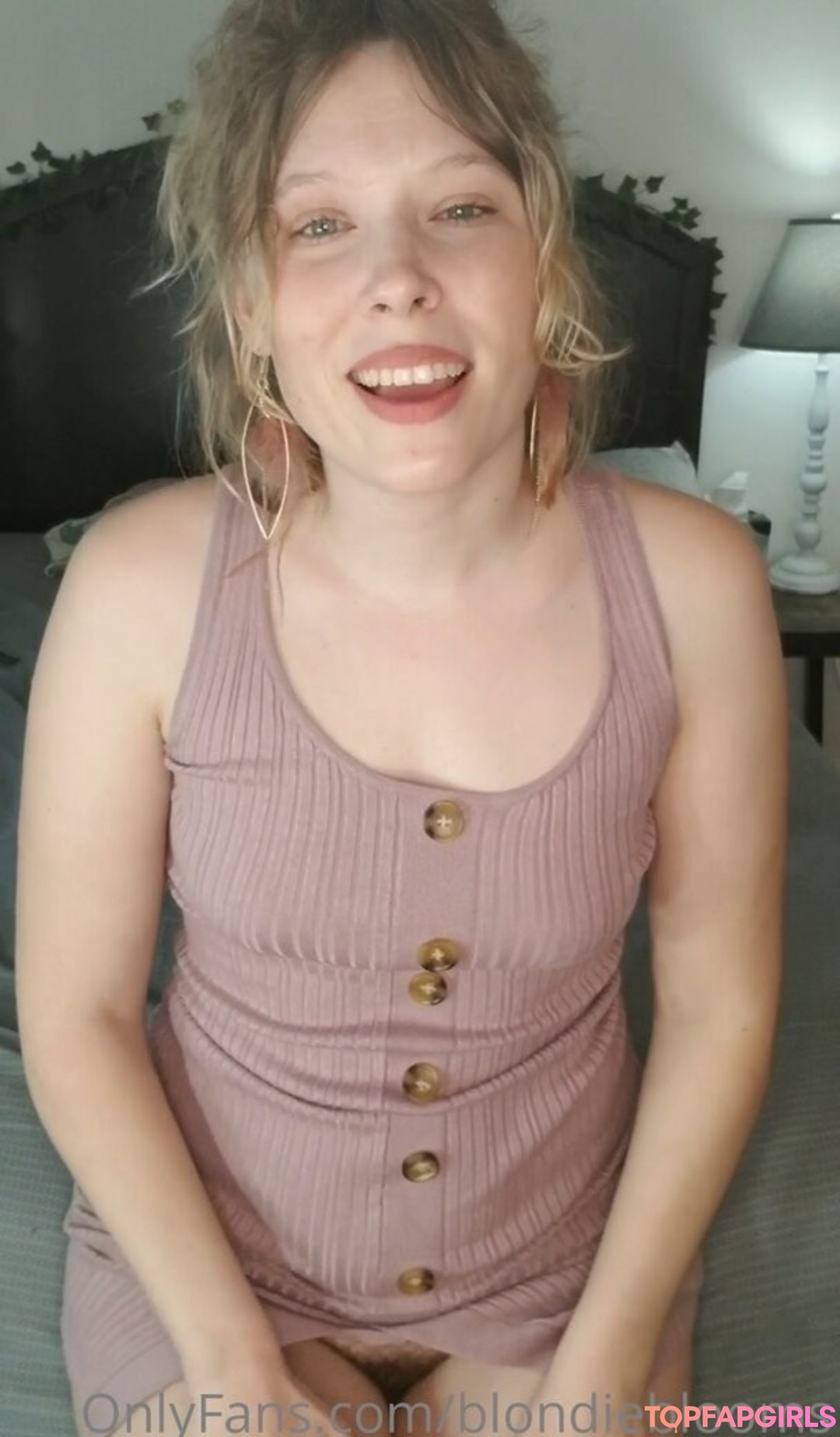 Foto desnuda filtrada de OnlyFans de Blondie Blooms #184 Foto desnuda filtrada de OnlyFans de Blondie Blooms #184