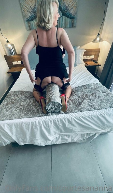 CourtesanAnna