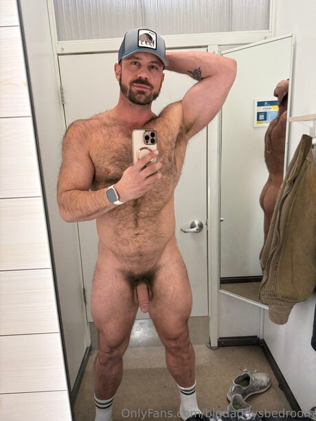 Foto desnuda filtrada de OnlyFans de Coachdad