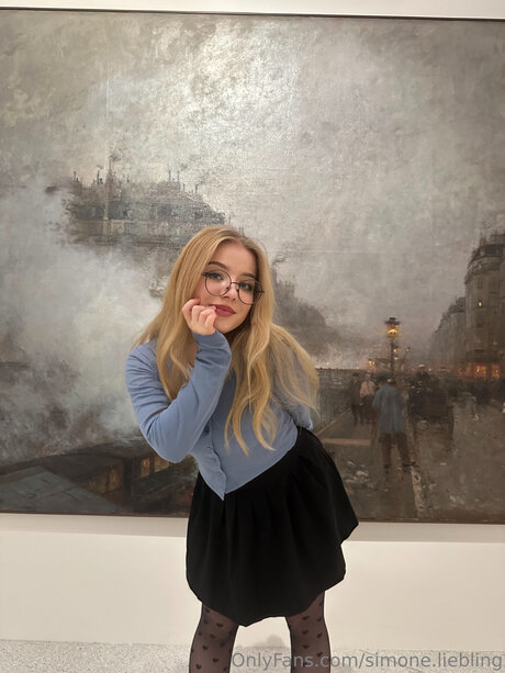Foto desnuda filtrada de OnlyFans de Simunka Show