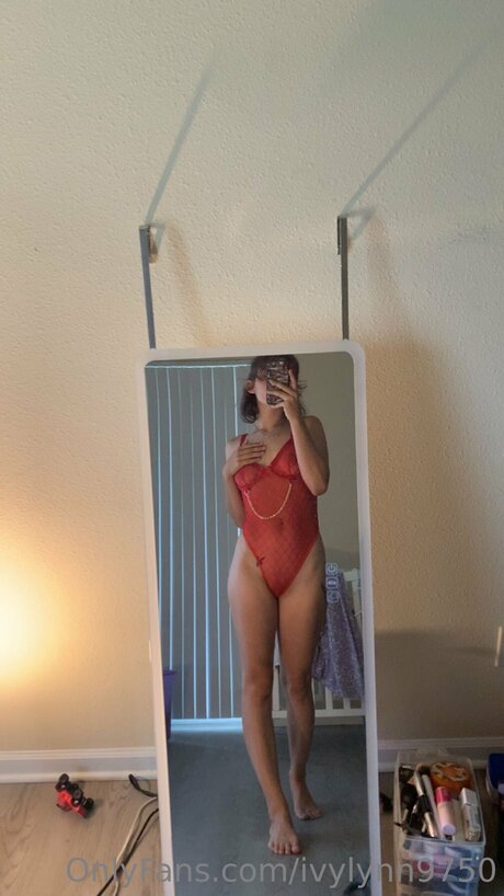 Foto desnuda filtrada de OnlyFans de Ivylynn9750
