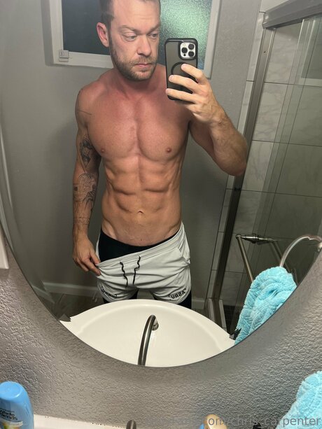 Foto desnuda filtrada de OnlyFans de Chris Carpenter