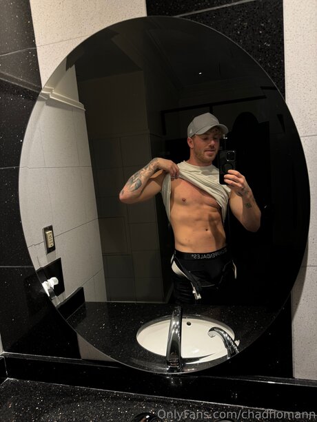 Foto desnuda filtrada de OnlyFans de Chadhomann