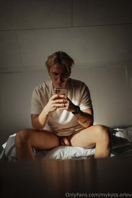 Foto desnuda filtrada de OnlyFans de Mykyta Orlov