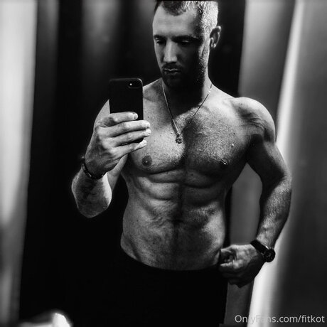 Foto desnuda filtrada de OnlyFans de Fitkot
