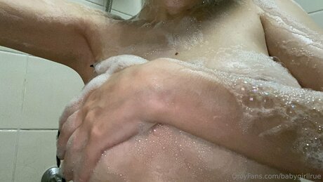 Foto desnuda filtrada de OnlyFans de Babygirllrue