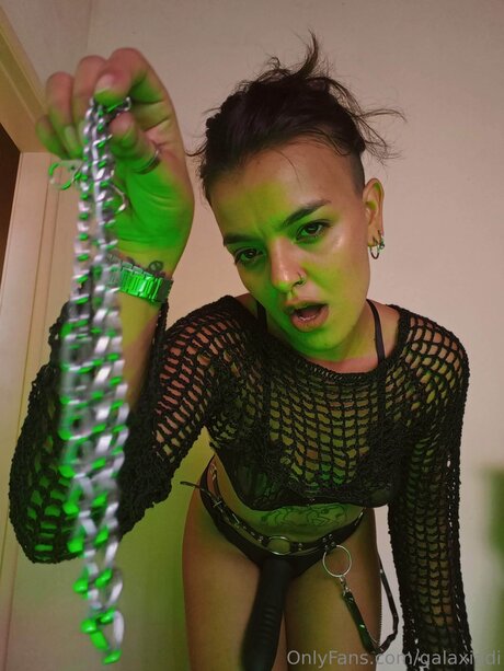 Foto desnuda filtrada de OnlyFans de Galaxiadi