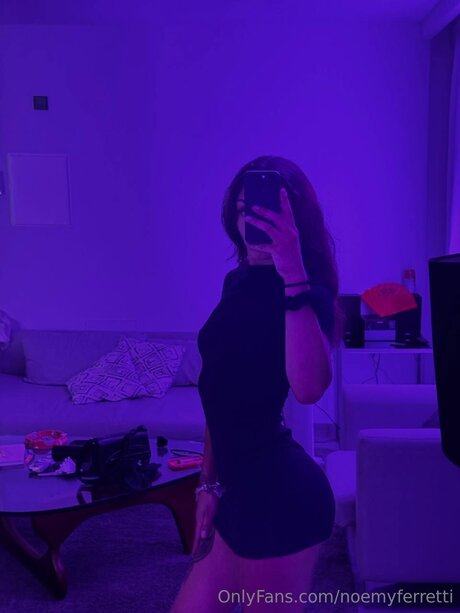 Foto desnuda filtrada de OnlyFans de Noemyferretti