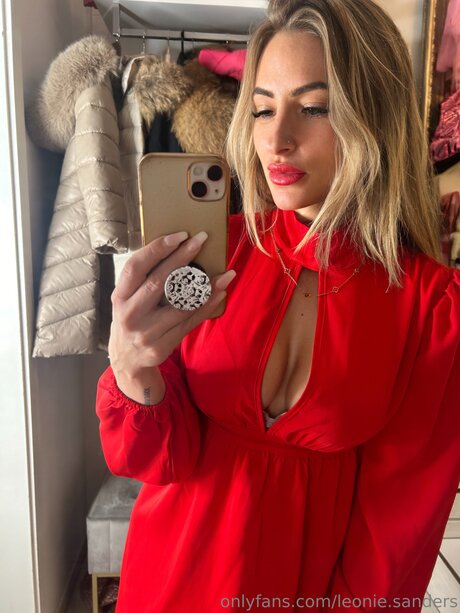 Leonie Sanders
