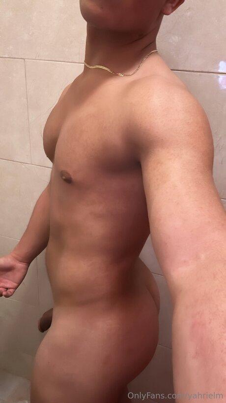 Foto desnuda filtrada de OnlyFans de Yahrielm