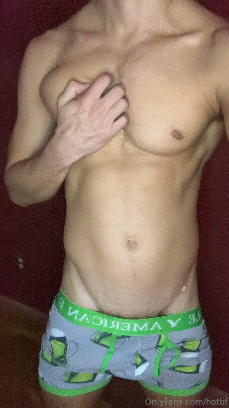 Foto desnuda filtrada de OnlyFans de Hotbf