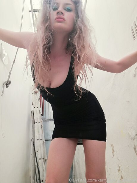 Foto desnuda filtrada de OnlyFans de Kerry Ann Goddamn