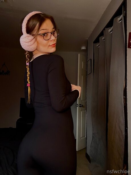 Nsfw Chloe