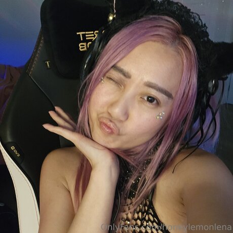 Foto desnuda filtrada de OnlyFans de Honeylemonlena