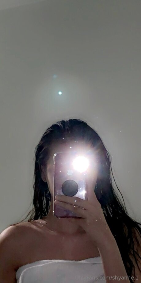 Foto desnuda filtrada de OnlyFans de Shyanne 1