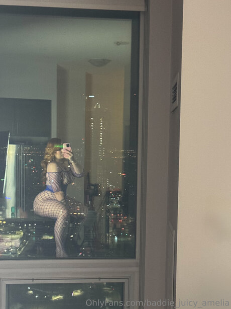 Foto desnuda filtrada de OnlyFans de Baddie Juicy Amelia