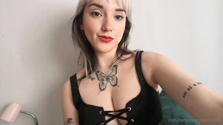 Yumi Lola