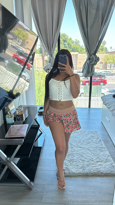 Foto desnuda filtrada de OnlyFans de Cutiemiaaa