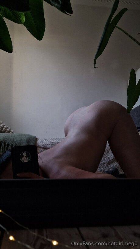 Hotgirlmeg0