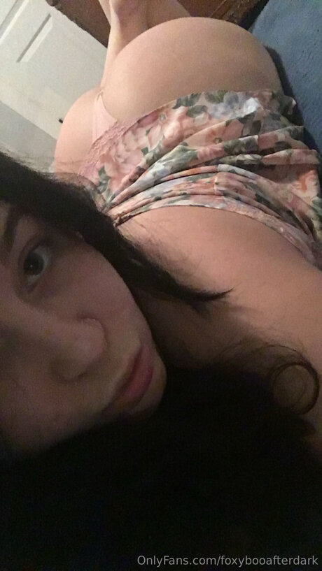 Foto desnuda filtrada de OnlyFans de Foxybooafterdark