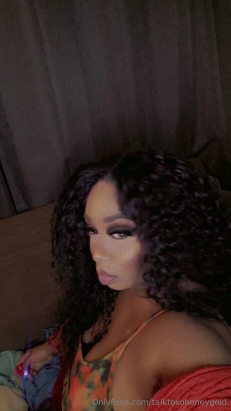 Talktoxohoneygold