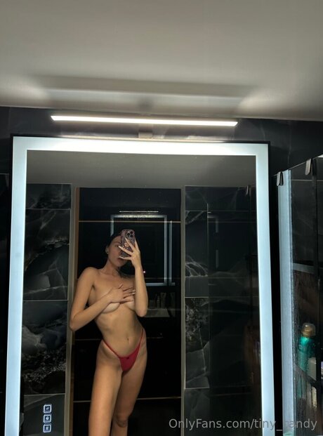Foto desnuda filtrada de OnlyFans de Tiny Candy