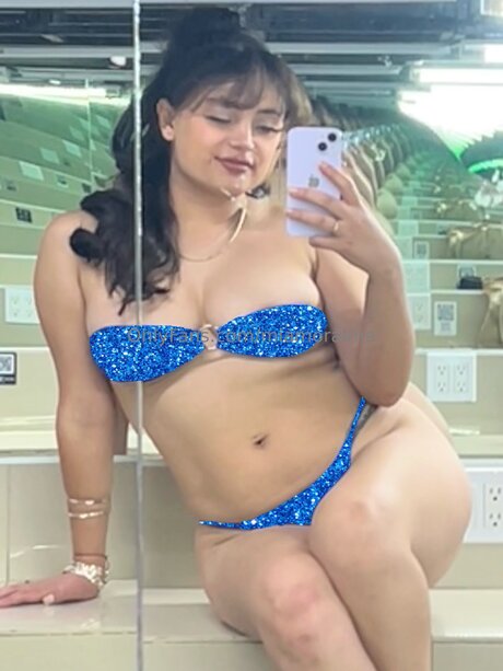 Foto desnuda filtrada de OnlyFans de Miamoralma