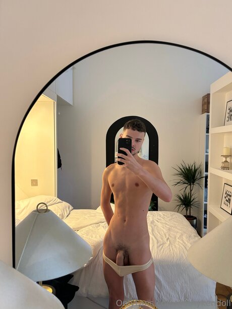 Foto desnuda filtrada de OnlyFans de Gothykendoll