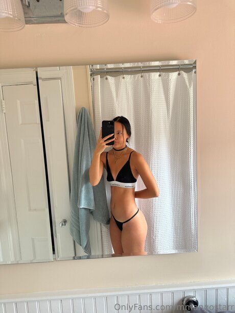 Yuki Moon 0 0