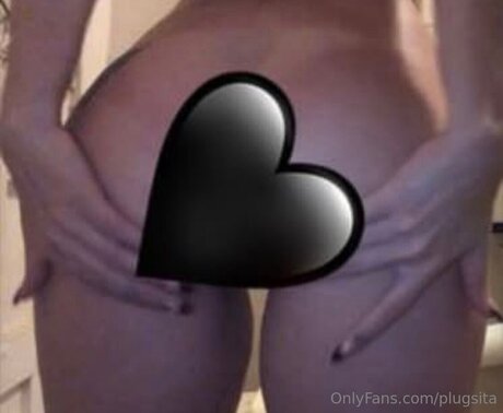 Foto desnuda filtrada de OnlyFans de Plugsita