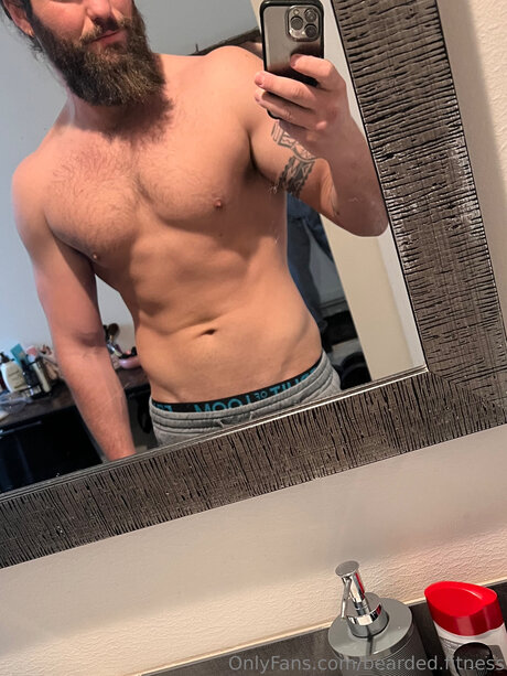 Foto desnuda filtrada de OnlyFans de Bearded Fitness
