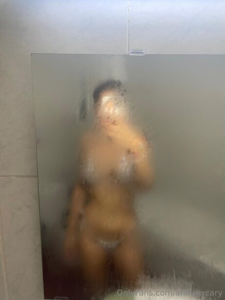 Foto desnuda filtrada de OnlyFans de Annivercary