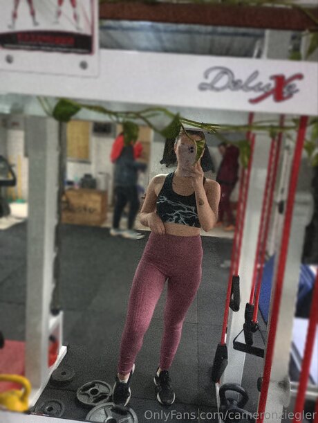 Foto desnuda filtrada de OnlyFans de Cameronziegler