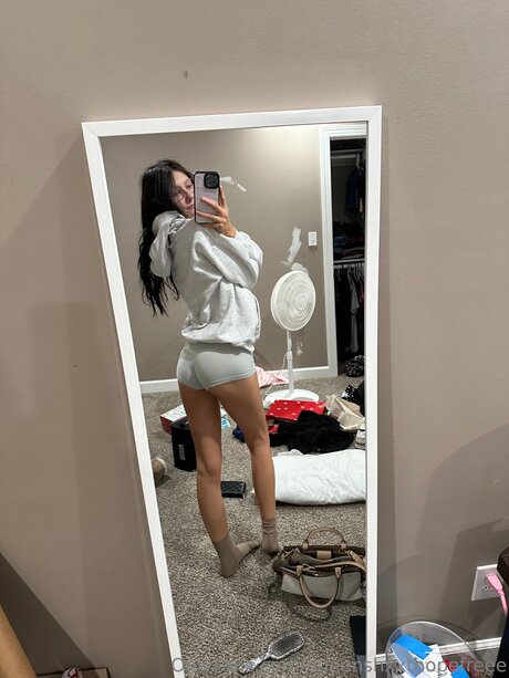 Foto desnuda filtrada de OnlyFans de Queenshxxthopefreee