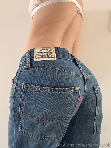 Foto desnuda filtrada de OnlyFans de Cherry Catbb