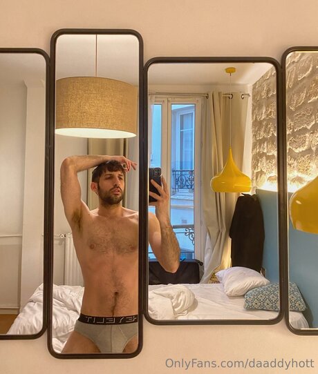 Daaddyhott