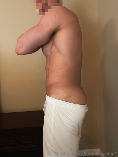 Foto desnuda filtrada de OnlyFans de Bromo Sapien1