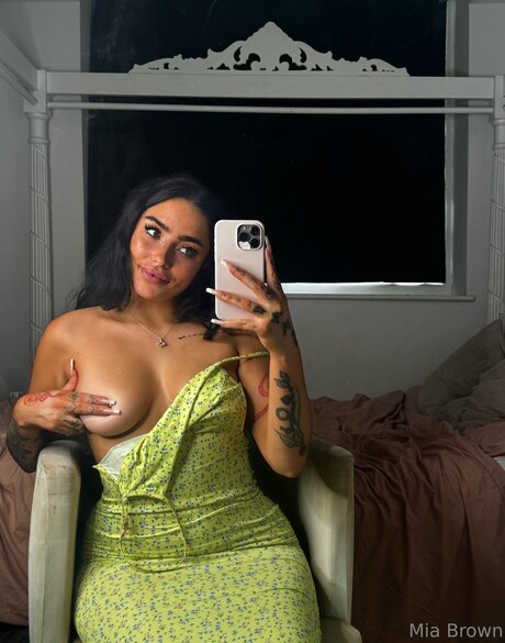 Foto desnuda filtrada de OnlyFans de Miaxbrown