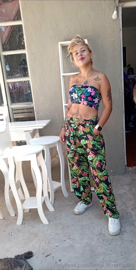 Foto desnuda filtrada de OnlyFans de Latina Rastabarbie