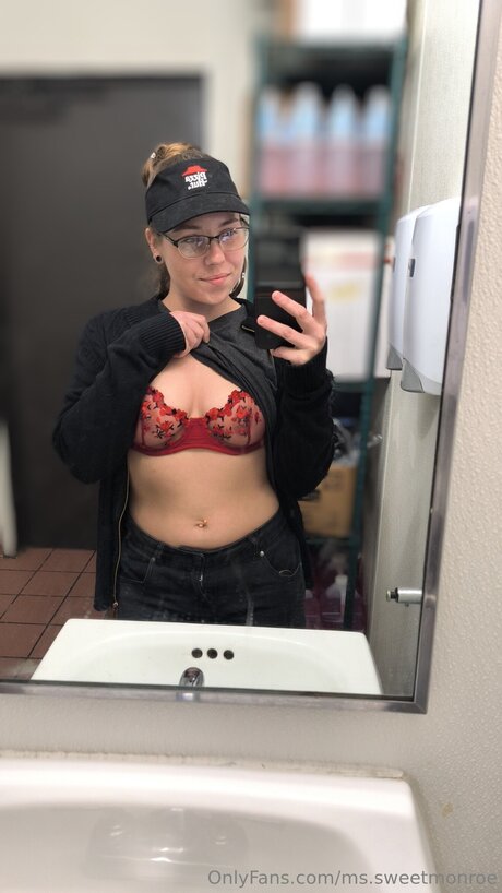Foto desnuda filtrada de OnlyFans de Ms Sweetmonroe