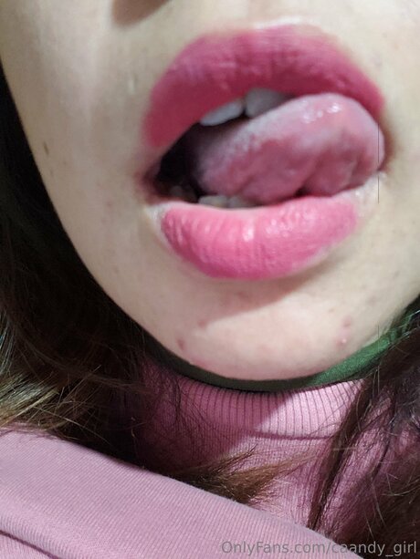 Foto desnuda filtrada de OnlyFans de Caandy Girl