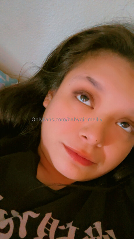 Babygirlmellly