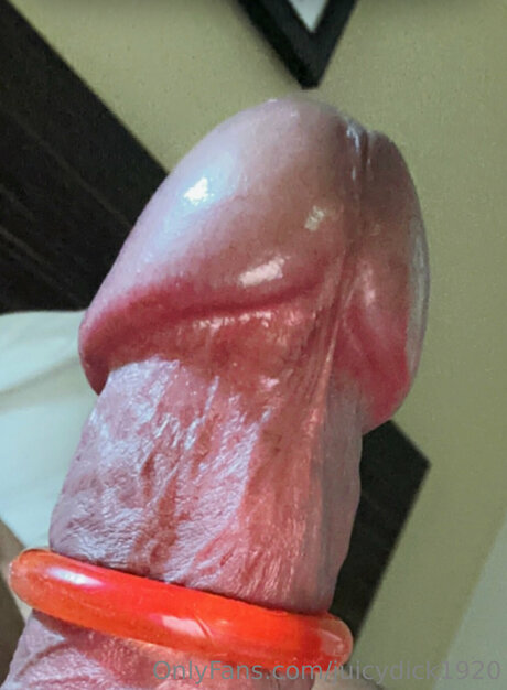 Juicydick1920