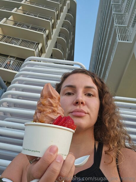 Sugar Pie Honey