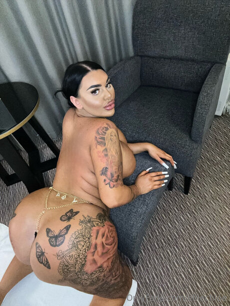 Elliechloe