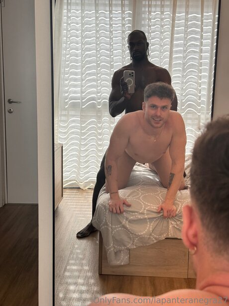 Foto desnuda filtrada de OnlyFans de Lapanteranegra27